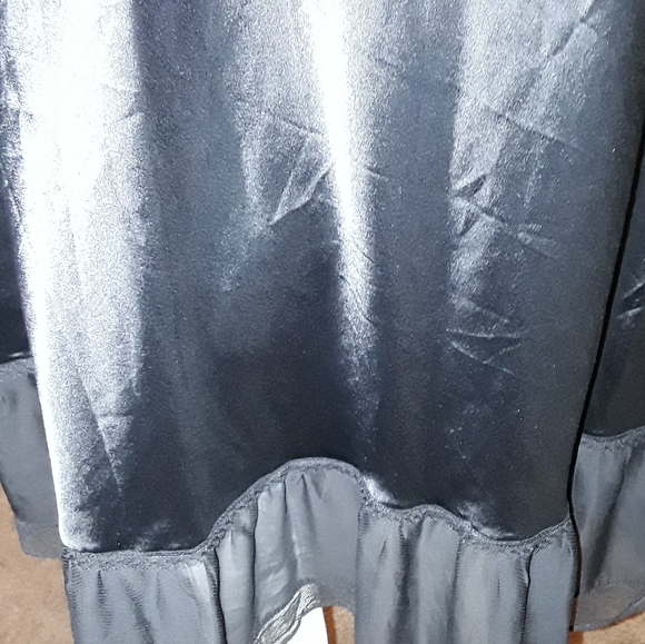 Victoria's Secret - Picture 2 of 5